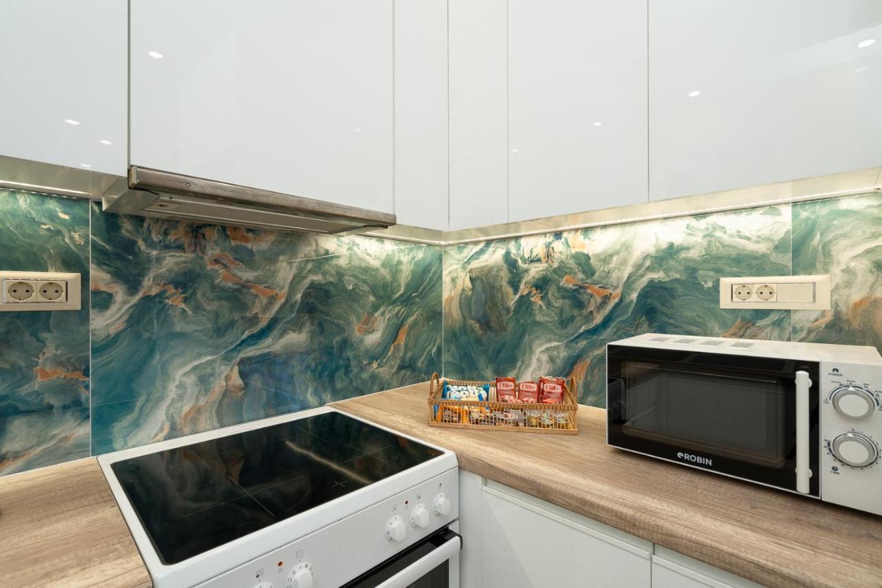 Artemis Bay Apartments Near Sea And Airport 외부 사진